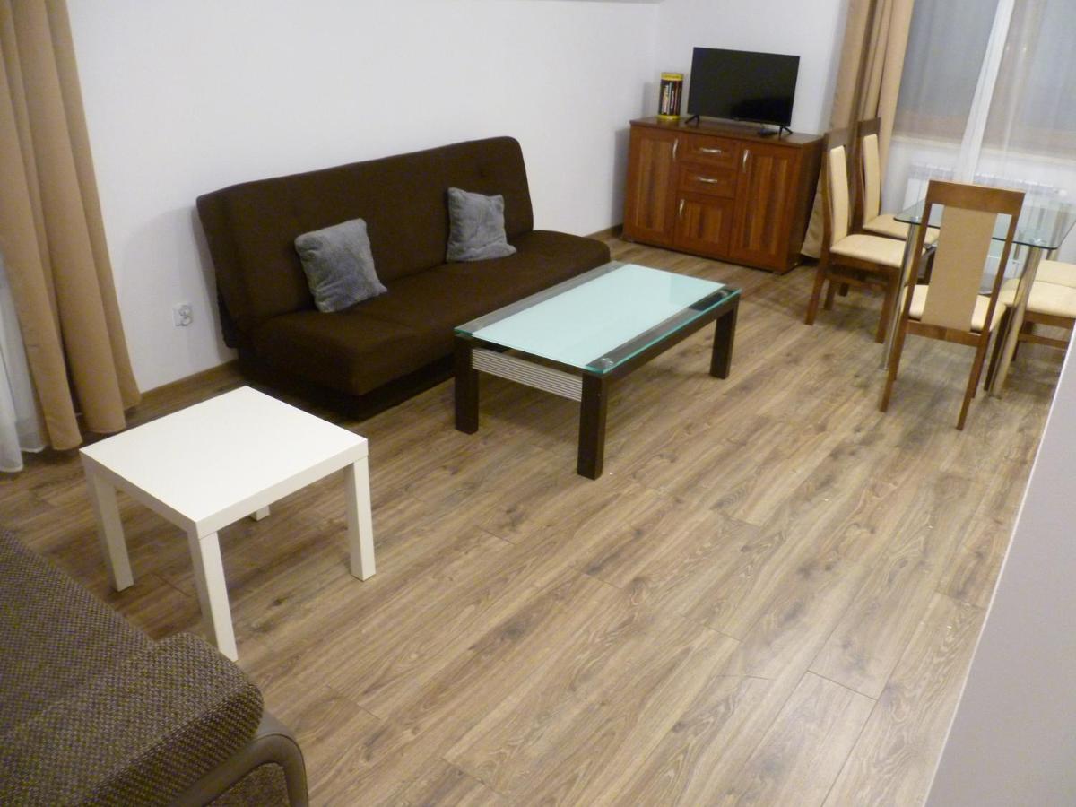 Klimatyczny Domek - Apartamenty & Noclegi Slawecin Экстерьер фото