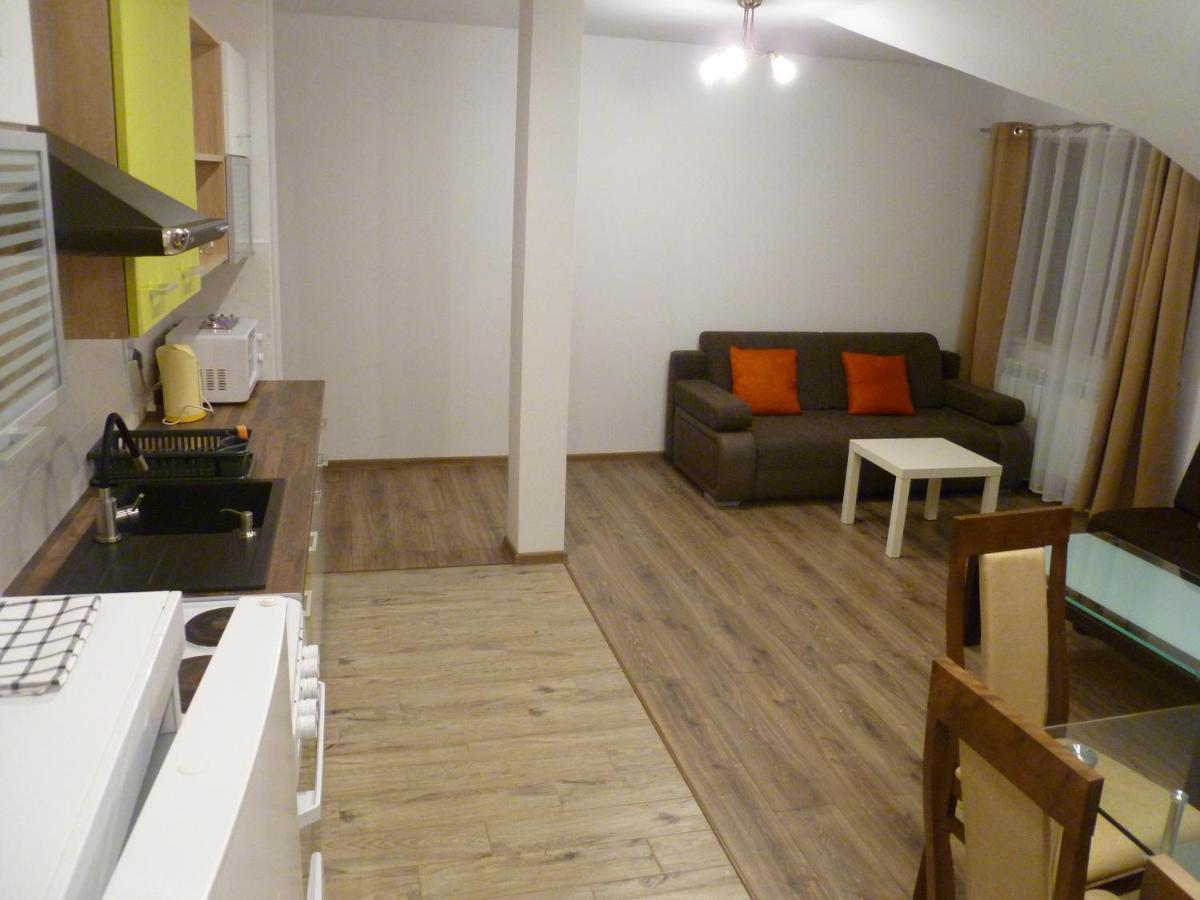 Klimatyczny Domek - Apartamenty & Noclegi Slawecin Экстерьер фото