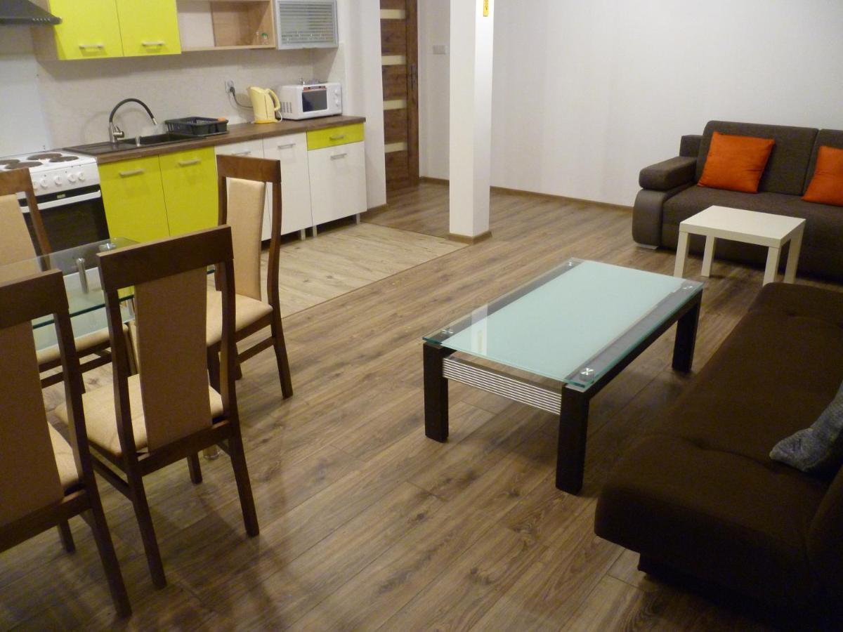 Klimatyczny Domek - Apartamenty & Noclegi Slawecin Экстерьер фото