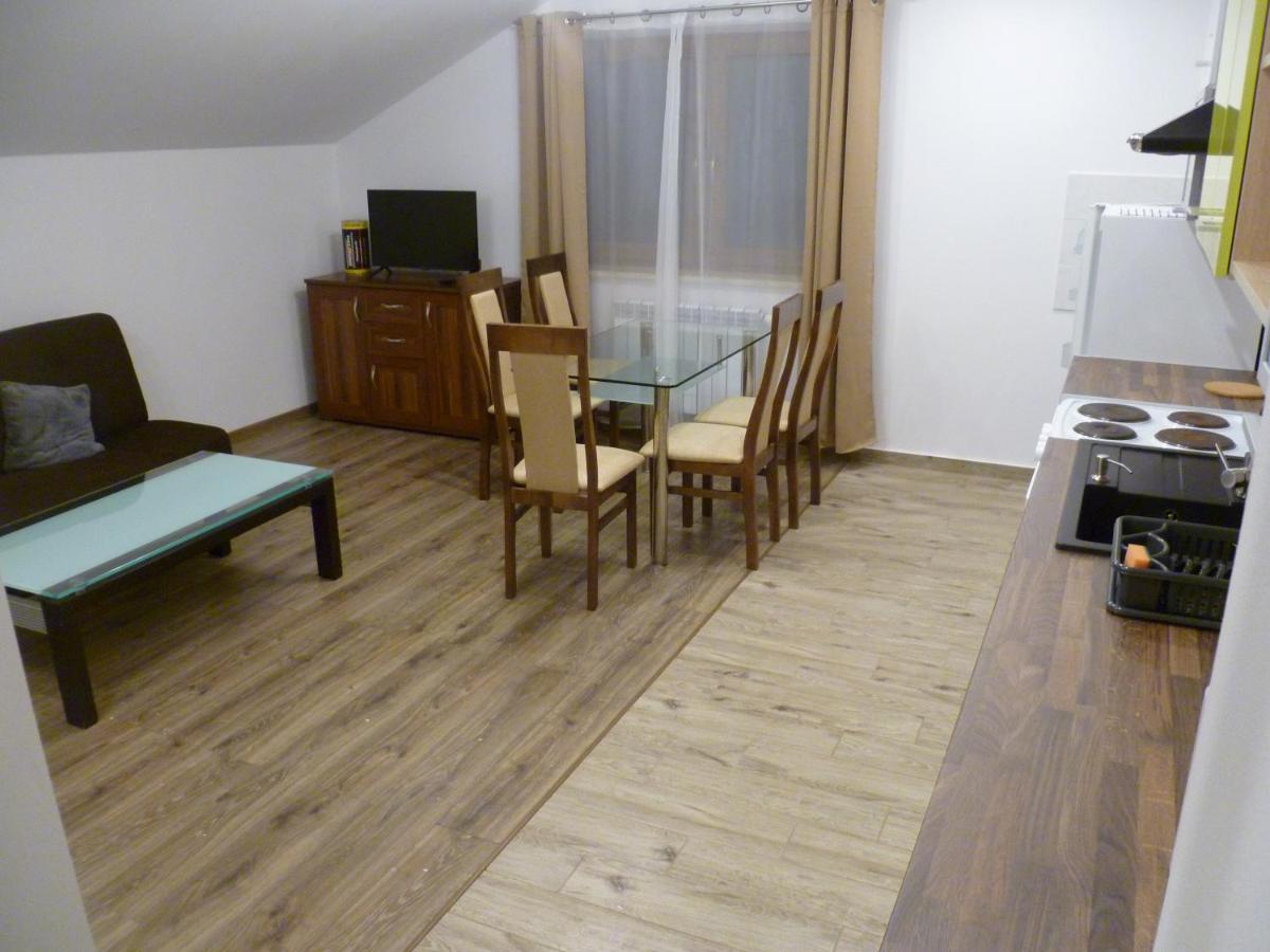 Klimatyczny Domek - Apartamenty & Noclegi Slawecin Экстерьер фото