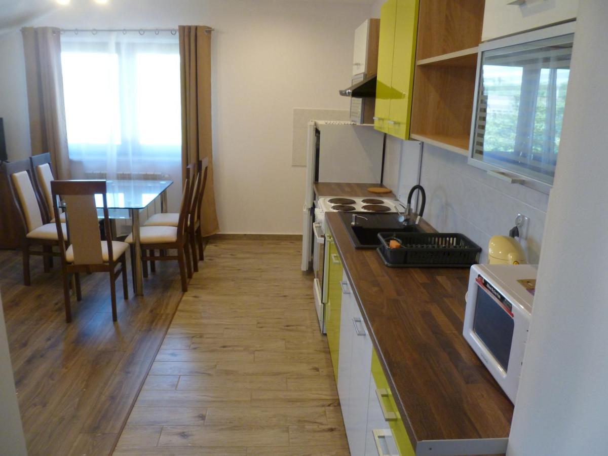 Klimatyczny Domek - Apartamenty & Noclegi Slawecin Экстерьер фото