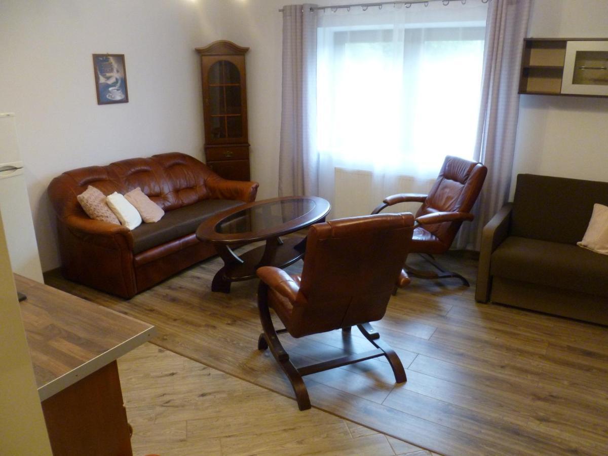 Klimatyczny Domek - Apartamenty & Noclegi Slawecin Экстерьер фото