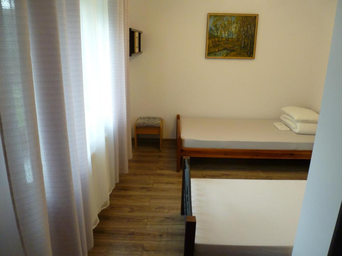 Klimatyczny Domek - Apartamenty & Noclegi Slawecin Экстерьер фото